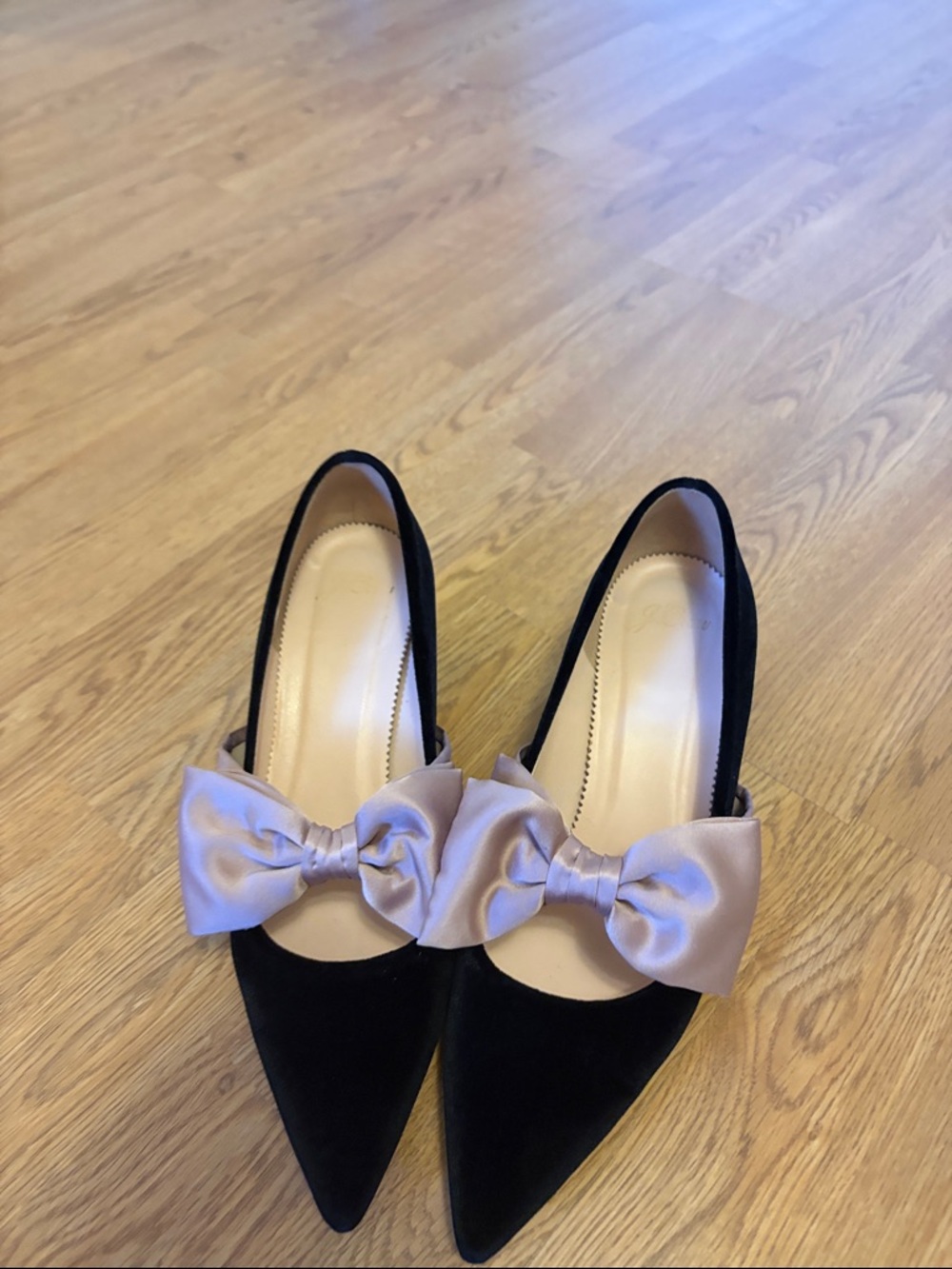 J.Crew Velvet Block Heel Pumps w/ Satin Bow – Black & Blush Pink Statement Shoe - Picture 8 of 8